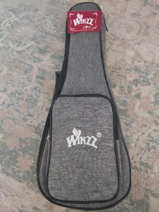 Ukelele Winnz Verde con Accesorios