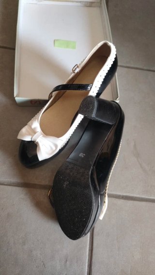 Scarpe Mary Jane con fiocco