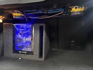 Equipo Sonido Coche * Potencia máxima: 800W