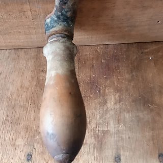 Picadora antigua de hierro fundido