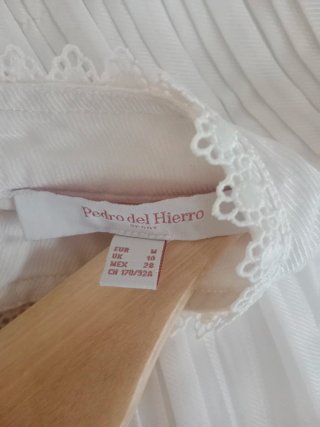 Blusa estilo romántico Pedro del Hierro Talla M.