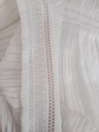 Blusa estilo romántico Pedro del Hierro Talla M.