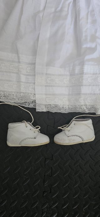 Conjunto Bautizo Antiguo Bebé: Vestido y Gorrito