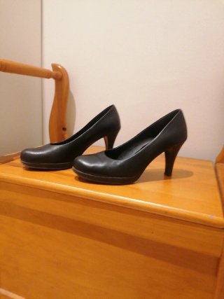 Zapatos de tacón negros Cremades