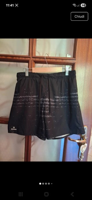 Costumi uomo neri, rossi e gialli