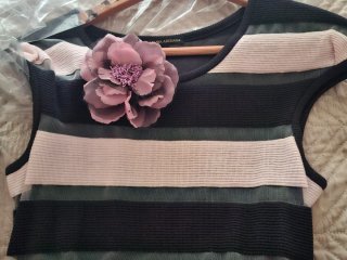 Vestido Amaya Arzuaga rayas negro y rosa