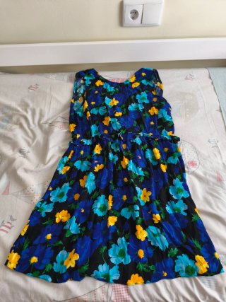 Vestido floral sin mangas