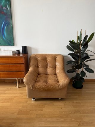 Sillones vintage años 70 + reposapiés piel