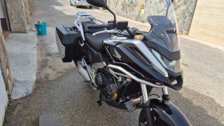 Honda 750NCX Adventure Negra
