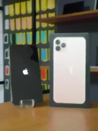 IPHONE 11 PRO MAX 64GB DORADO BATERIA 100%