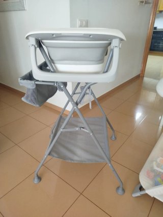 Bañera Bebé Twistshake con Patas
