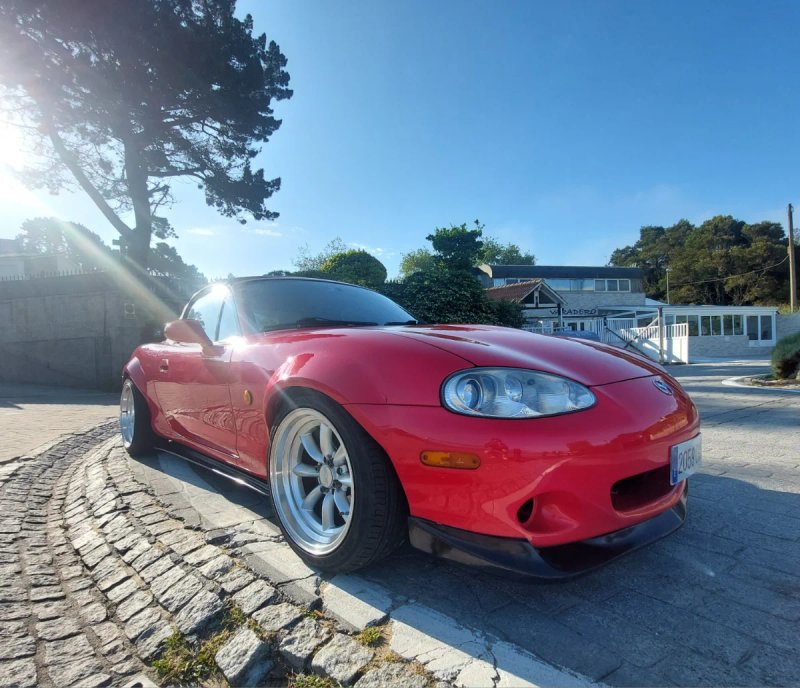 Mazda MX-5 2004 - foto 1