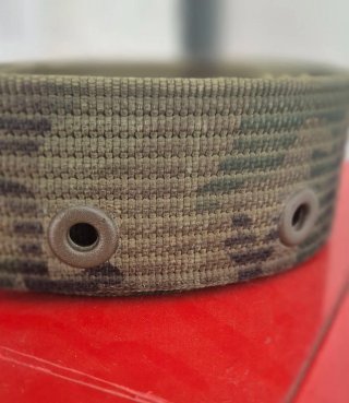 Cinturón militar con águila y corona