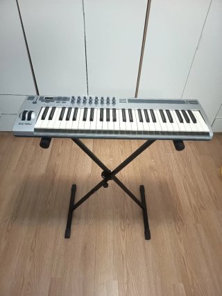 Teclado MIDI E-MU Xboard 49