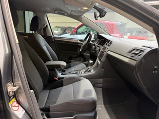 Volkswagen Golf Variant 1.6TDI 115cv DSG 2017