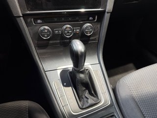 Volkswagen Golf Variant 1.6TDI 115cv DSG 2017
