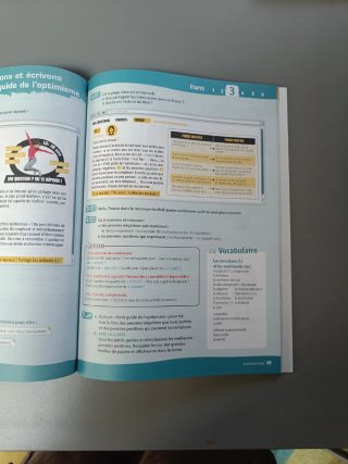 FrançaisB1.1. 4 Secundaria. Adomania, extra fau...