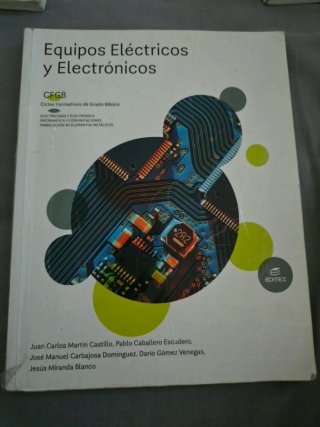 Lote de libros CFGB Informática y Comunicaciones