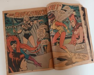 Marvel Treasury Avengers. Años 70, gran formato