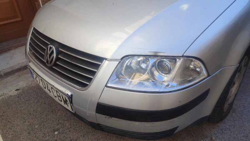 Volkswagen Passat 2000 - foto 1
