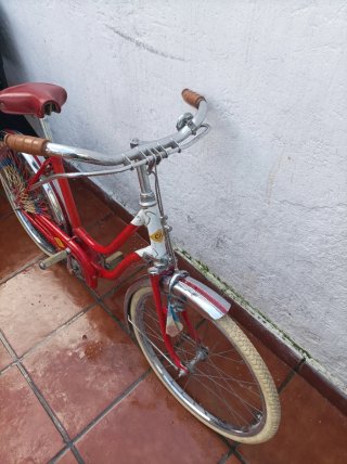 Bicicleta Clásica Roja CIL
