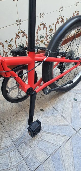 Bicicleta Plegable Roja B'Twin