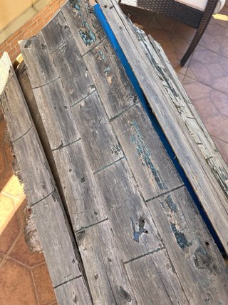 Caseta de perro de madera