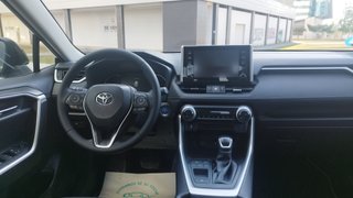 Toyota Rav4 2.5l 220H Advance