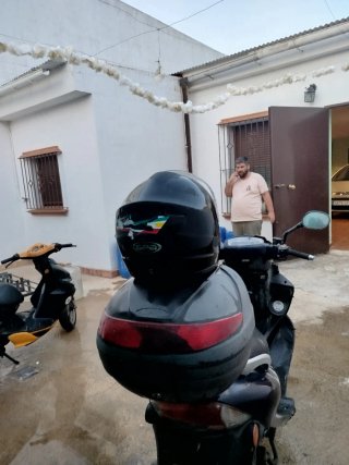 Ciclomotor Scooter Azul y Negro