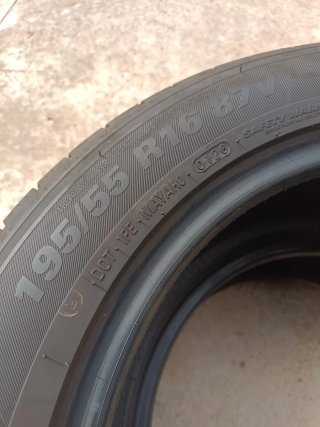 Pareja Neumáticos Kumho 195/55 R16 87V