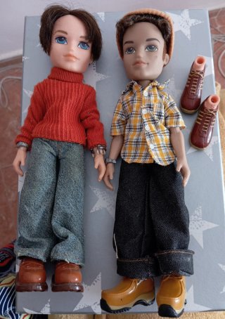 Due bambole Bratz