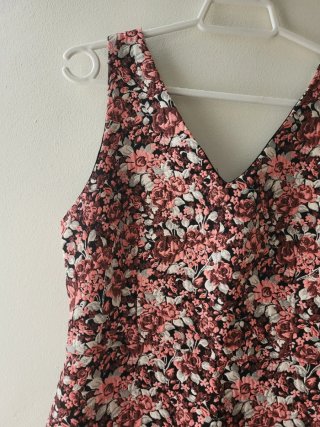 Vestido de flores corto