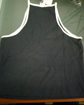 Top Bershka gris Talla L Cape Town