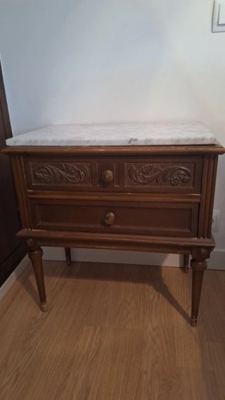 Cómoda/Tocador Antiguo con Mármol y Espejo