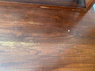 Conjunto escritorio y estantería madera