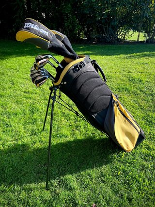 Set palos Wilson hombre diestro + bolsa tripode