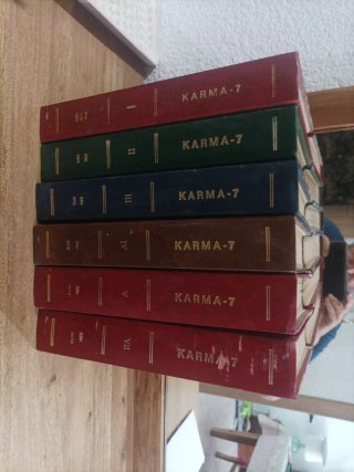 Lote revistas encuadernadas Karma 7