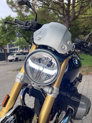 BMW R NineT Negra y Plateada