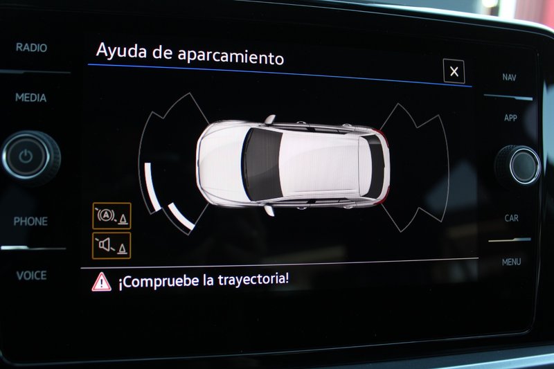 Volkswagen T-Roc Life 2.0 TDI 2024, foto 14