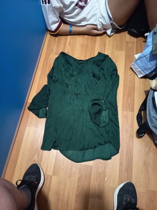 Camiseta verde manga larga