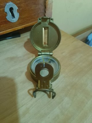 Brújula de Ingeniero Plegable