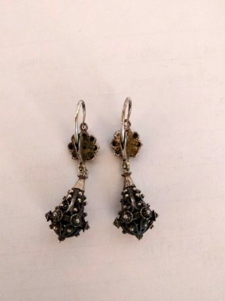 Pendientes charros
