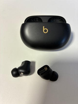 Beats Studio Buds+ Negros Inalámbricos