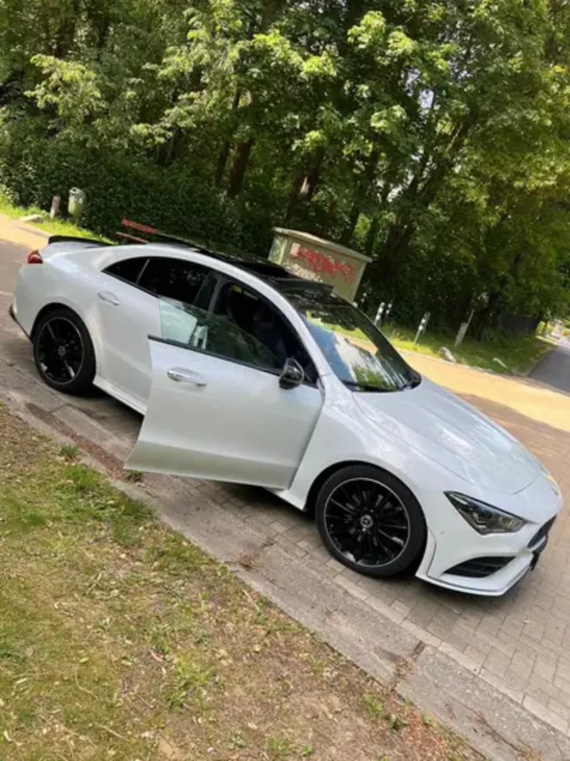 Mercedes-Benz Clase CLA 200 - foto 1