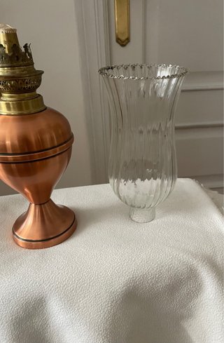Lámpara de aceite color cobre y cristal