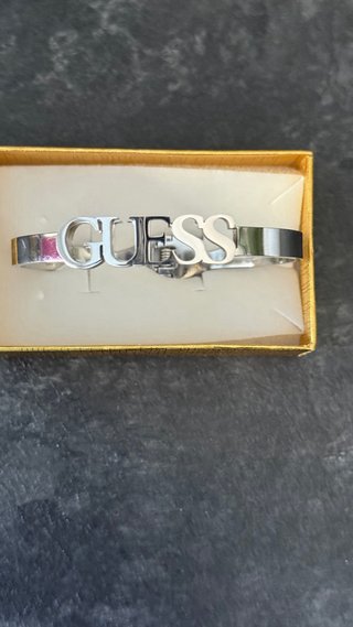 Pulseras varias de acero