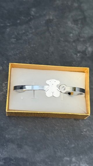 Pulseras varias de acero