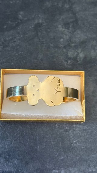 Pulseras varias de acero