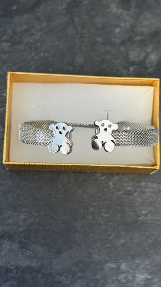 Pulseras varias de acero