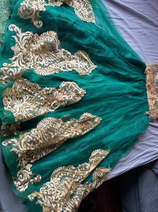 Vestido de 15 Años Verde y Dorado